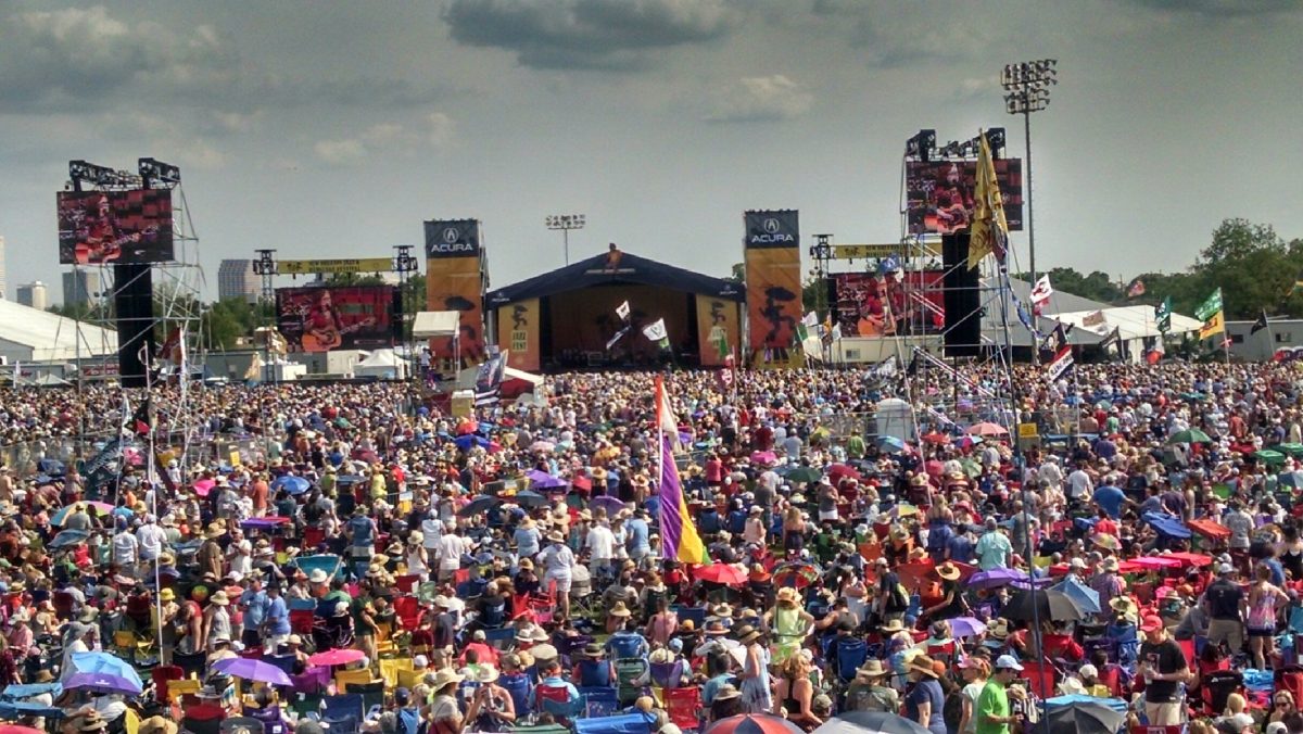 Jazz Fest Parking on Moss Street